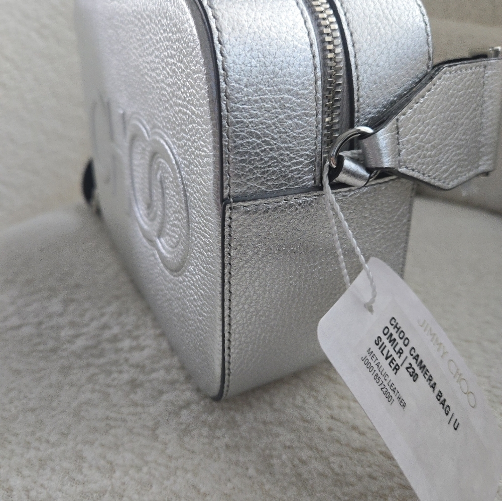 Jimmy Choo NWT Camera Bag‎ Metallic Silver Embossed Leather - Picture 6 of 16